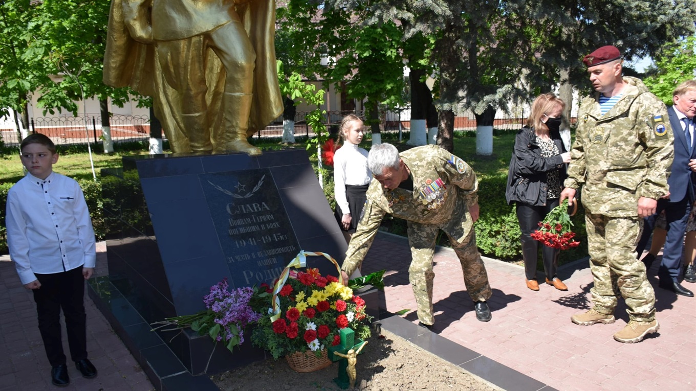 Як у Біляївській громаді вітали учасників бойових дій та відзначили День Перемоги: фоторепортаж