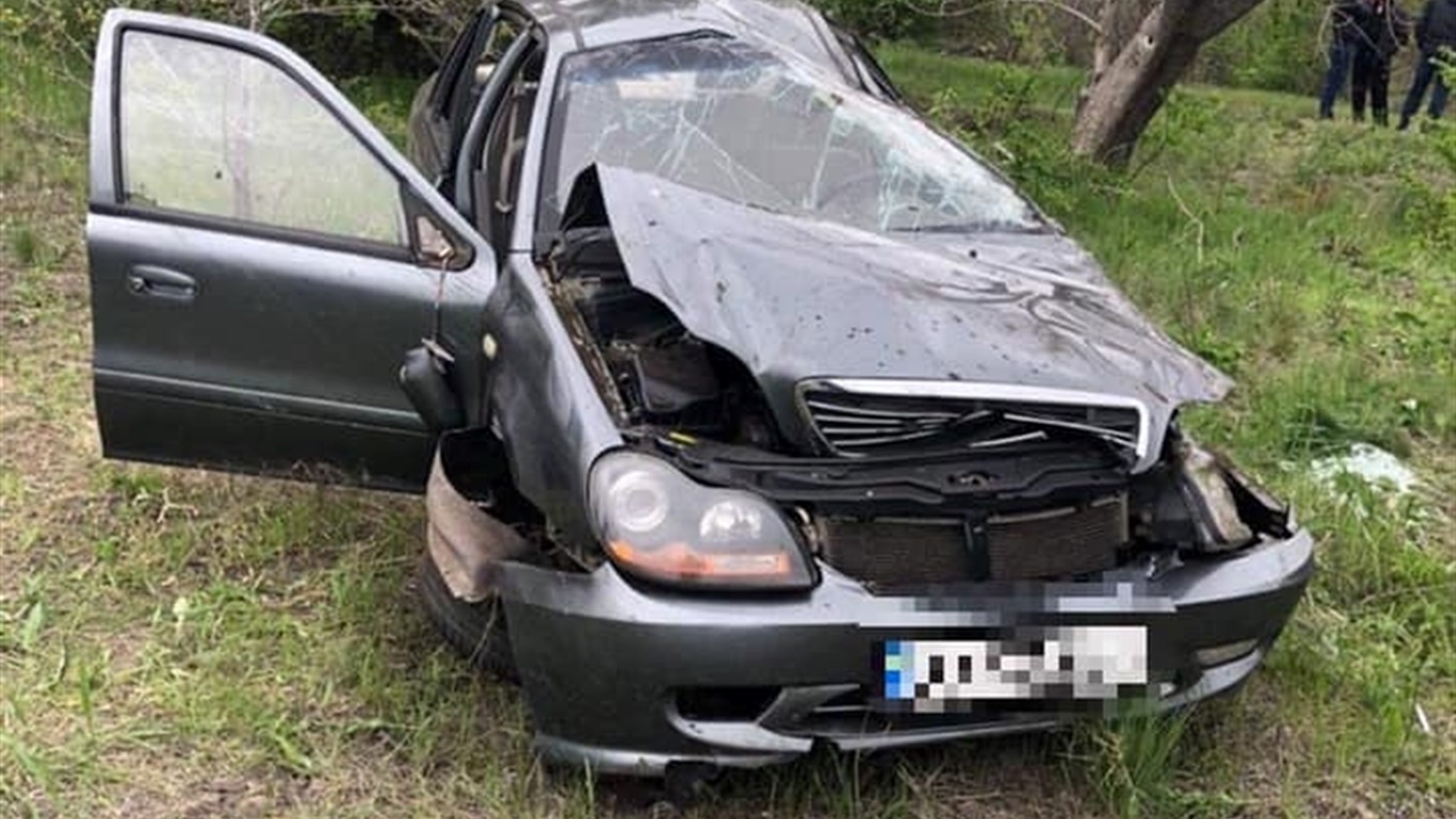 Їхав на підпитку та перекинувся. Є постраждалий