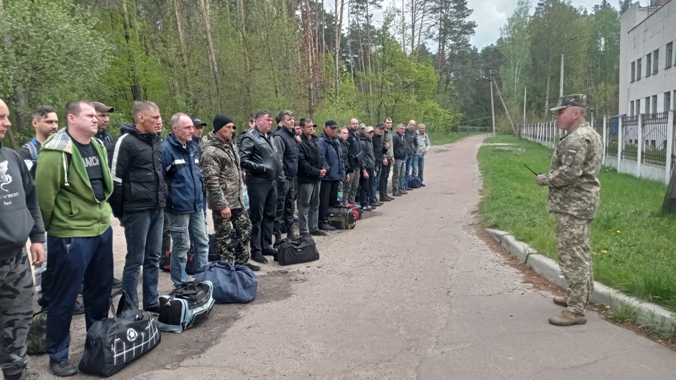 Перші резервісти заїхали на місце навчання батальйону територіальної оборони Корюківського району