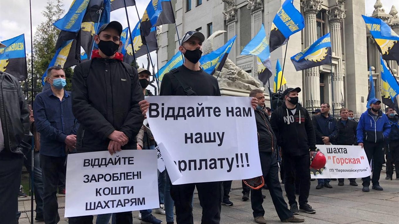 В учасників страйку на шахті "Гірська" виявили ковід. Що відбувається з протестами гірників зі сходу