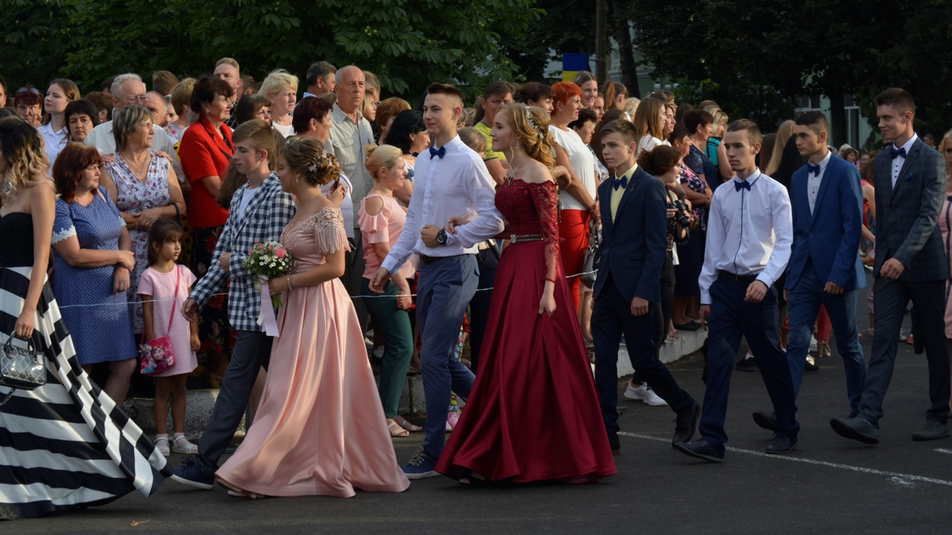 Чи буде у школах Гадяччини останній дзвоник та коли випускники отримають атестати