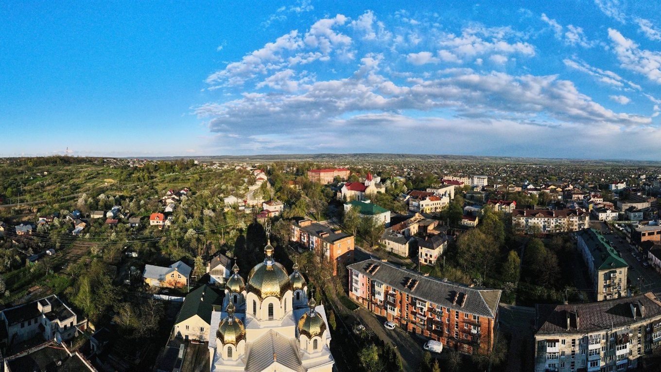 Патріотичні програми, "Відчайдушні люди", фестиваль "Ретро смак": куди піти калушанам цих вихідних