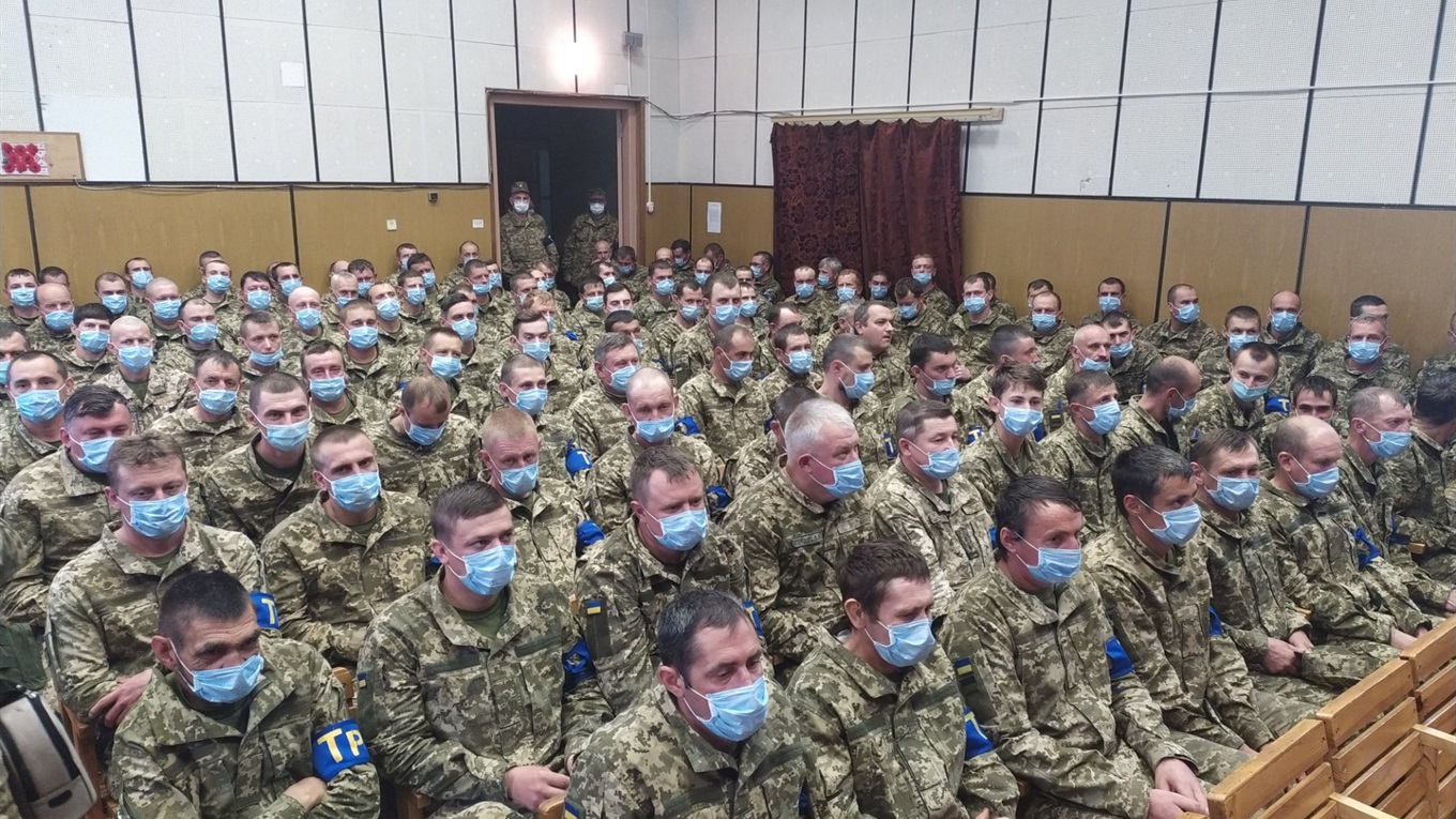 Як на Менщині бійців територіальної оборони привітали з Днем резервіста
