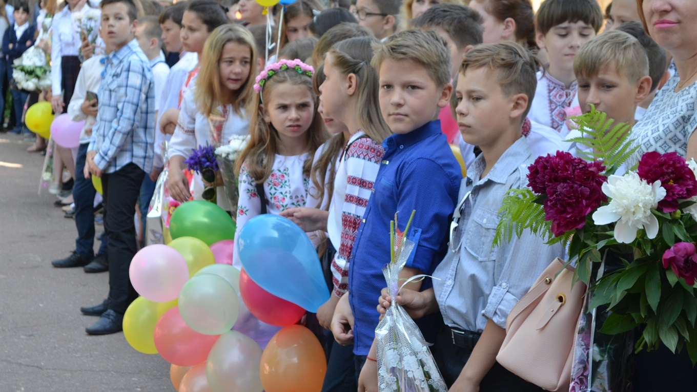 1 750 гривень матеріальної допомоги отримають чернігівські випускники. Для кого ця виплата?