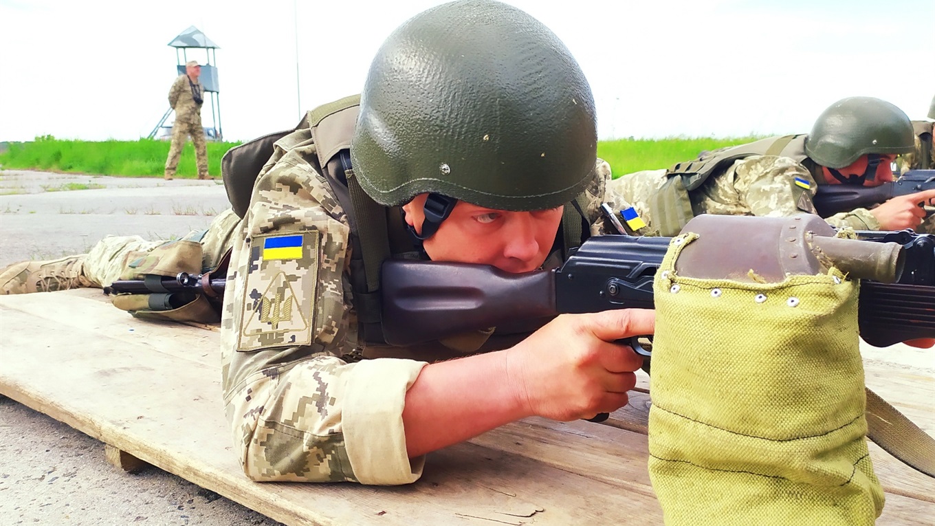 Відбулися навчальні стрільби з автомата АК-74, ручного кулемета РПК-74 та пістолета ПМ