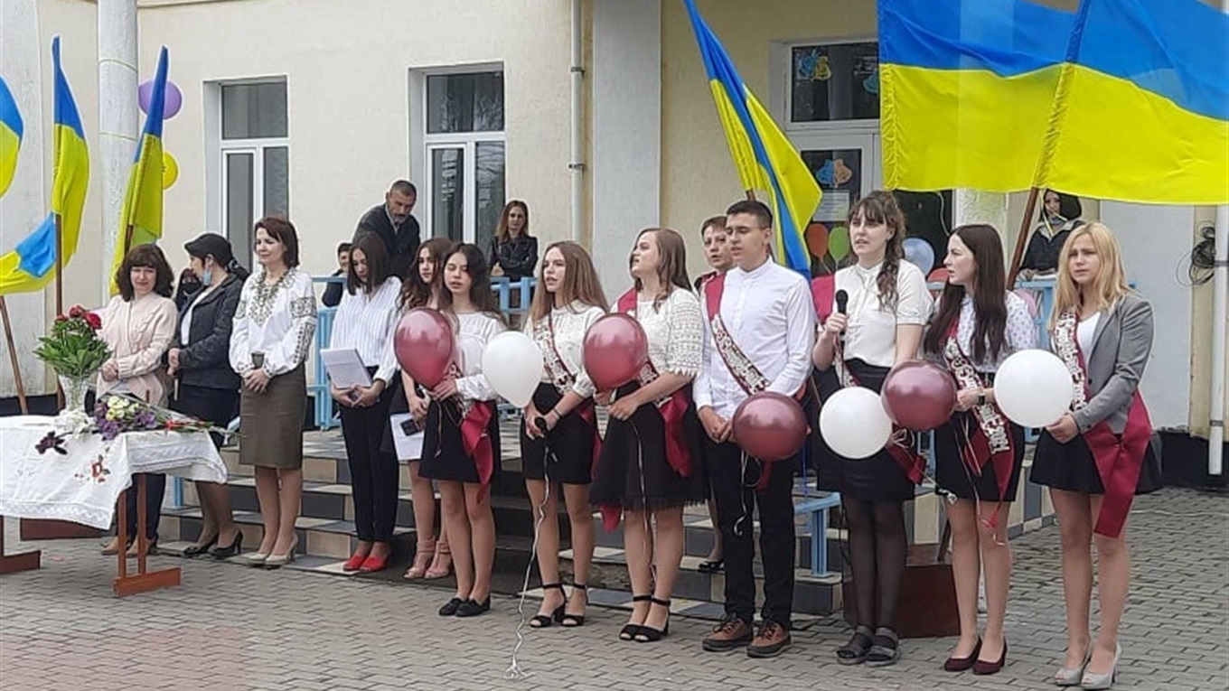 Шкільне прощання у Пашковецькому НВК