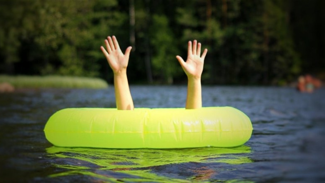 Близько п'яти хвилин під водою. Дивовижна історія порятунку військового-прикордонника