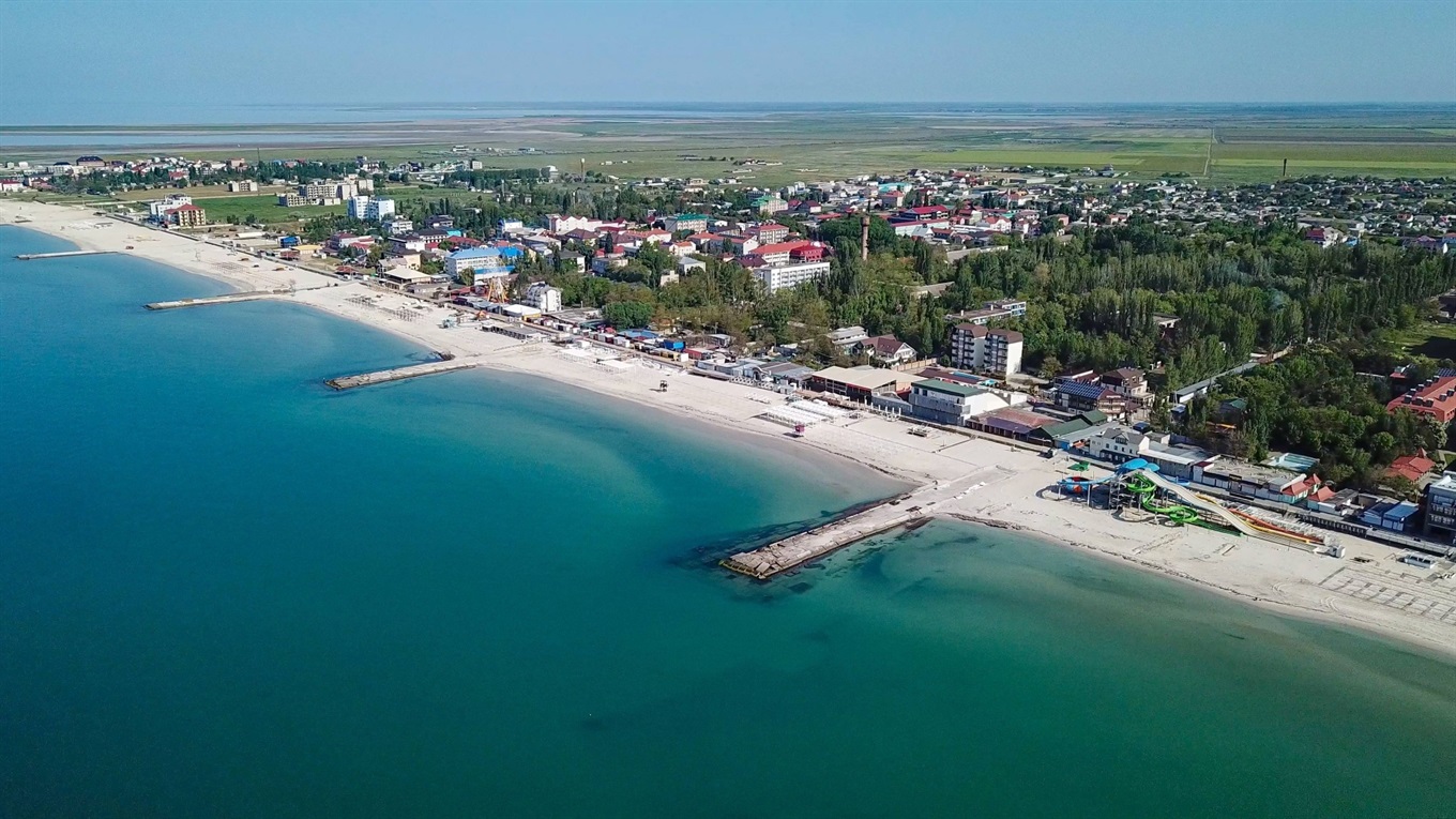 Відпочинок на українському узбережжі на старті сезону: плюси, мінуси, підводні камені