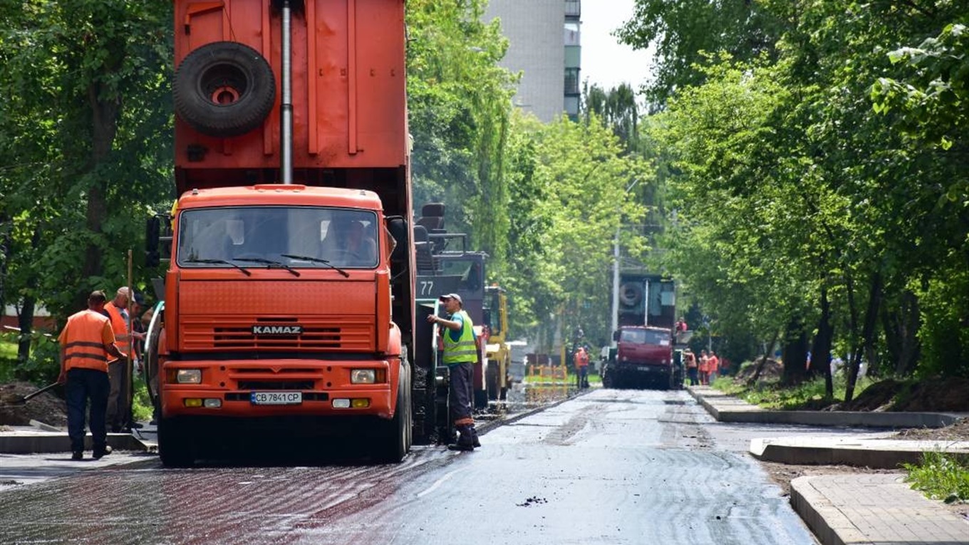 Відремонтовано вулицю Космонавтів. Коштувало це міському бюджету 6 мільйонів гривень