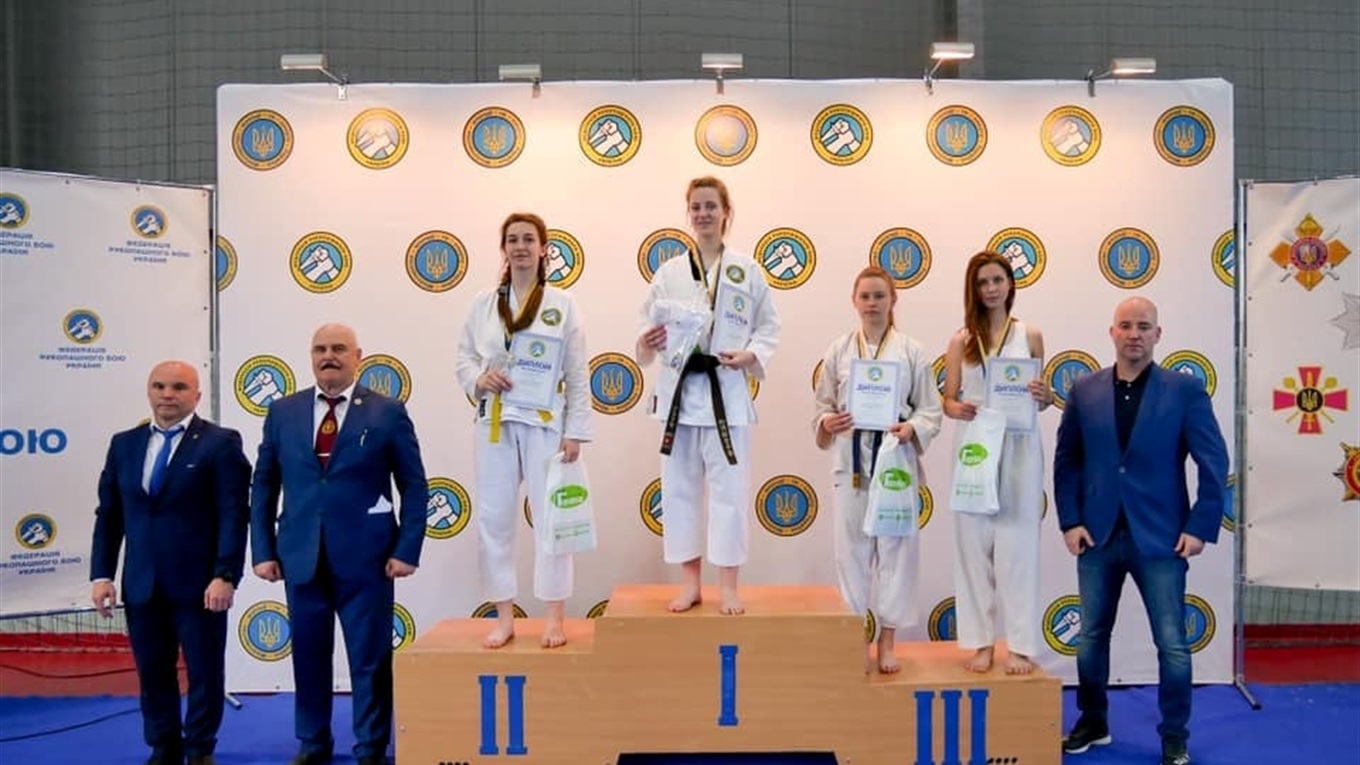 Спортсменки з Широкого вибороли медалі на чемпіонаті України з рукопашного бою