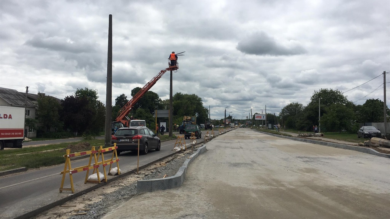 Увага, водії! У місті перекривають відразу три ділянки для руху автотранспорту