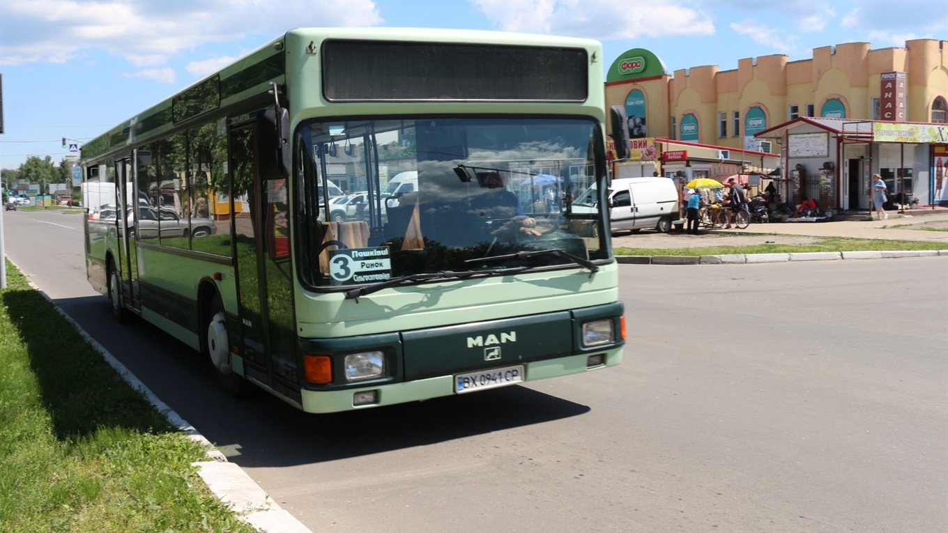У Старокостянтинові піднімають ціну за проїзд у "маршрутках": коли і на скільки