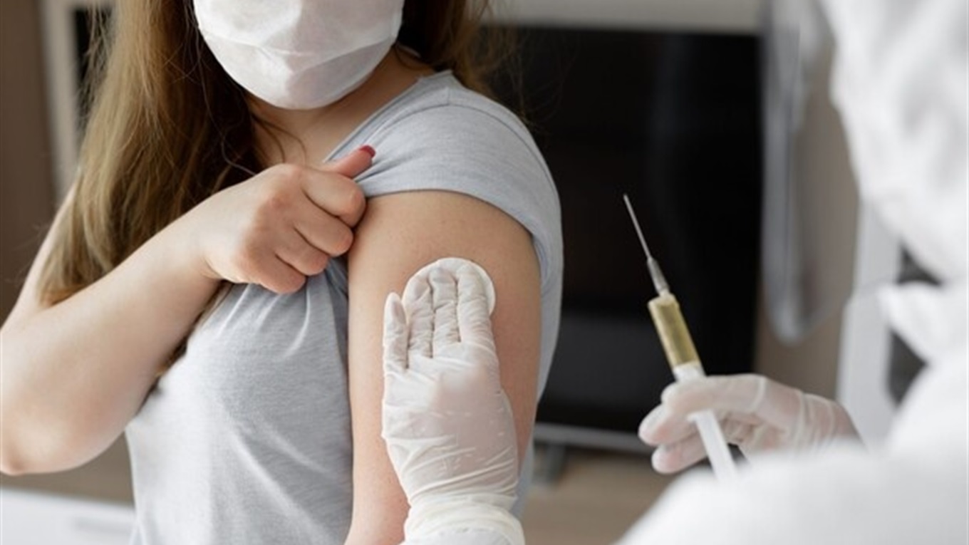 На вихідних у Рахові хочуть масово вакцинувати людей від ковіду