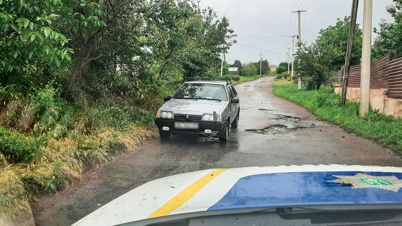 За угон авто затримано синів южноукраїнського адвоката Семенової. Це не єдина протиправна дія братів