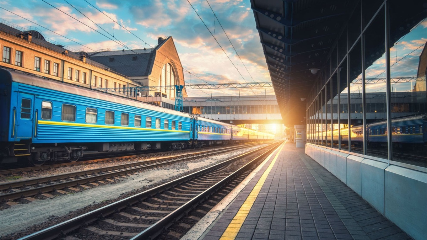 Їду на курорт в Херсонську область. Маршрути поїздів і автобусів
