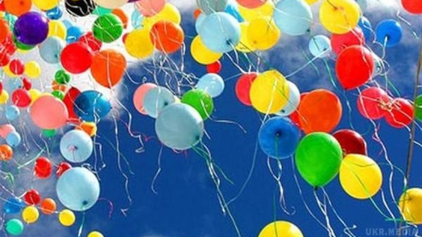 Запрошуємо відсвяткувати День Конституції України та День молоді!