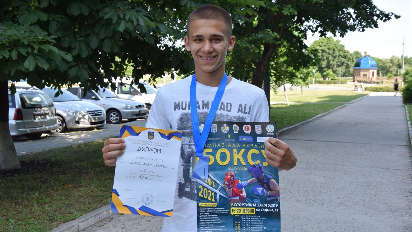 Усіх суперників переміг з рахунком 5:0. Тарас Шаповал – чемпіон Гімназіади України з боксу