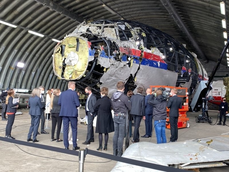 Выездное заседание суда на военной авиабазе Гильзе-Рейен в Нидерландах по делу самолета, сбитого на Донбассе