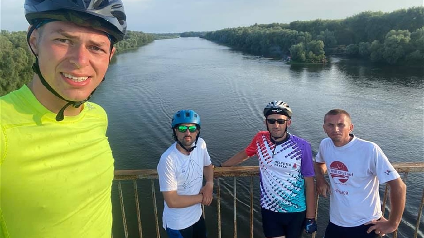 «Поїв – поспи і рухай далі». Корюківські друзі повернулися з велопробігу довжиною у 620 кілометрів