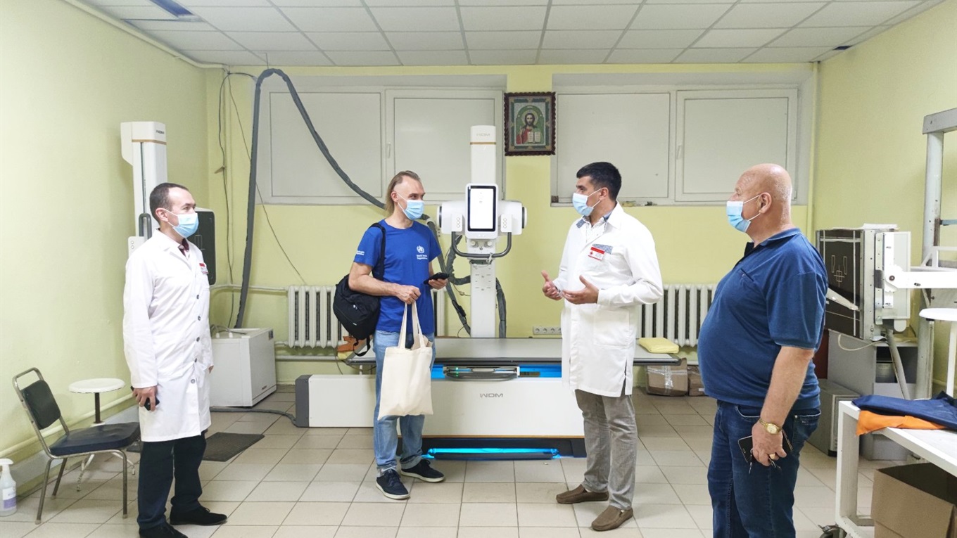 На Буковині із моніторинговою місією перебувають фахівці ВООЗ. Відвідали і Кіцманську лікарню