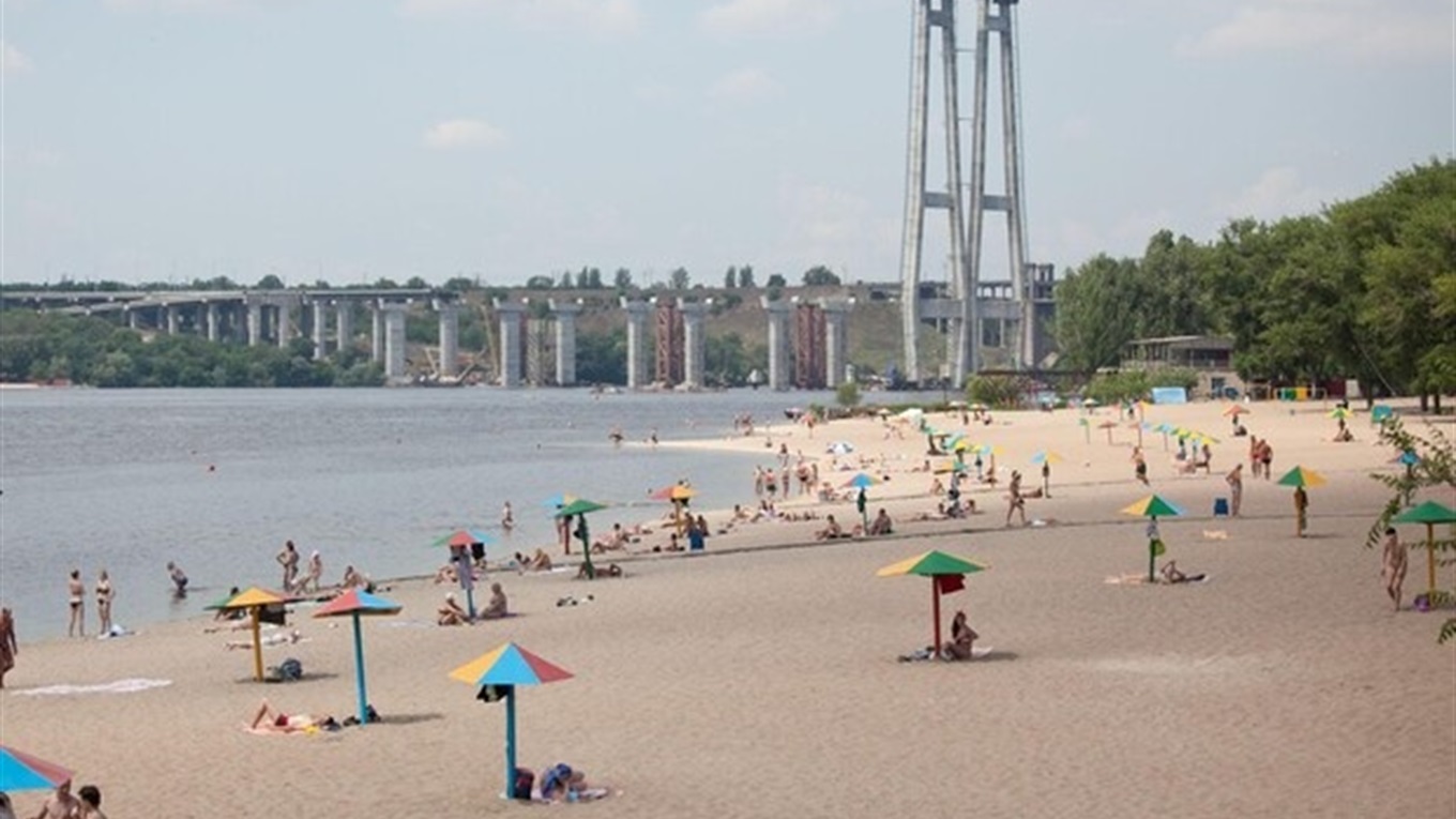 Чому на запорізьких пляжах небезпечно купатися