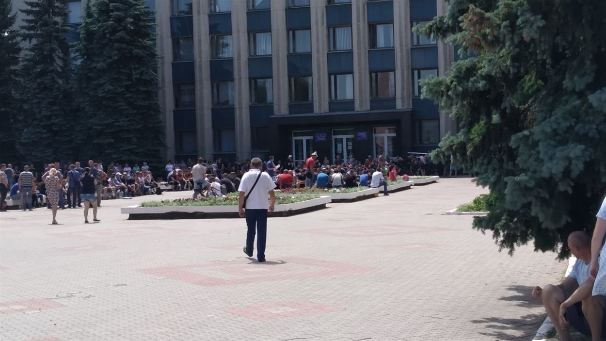 Митинг под городским советом Антрацита, 20 июля 2020 года
