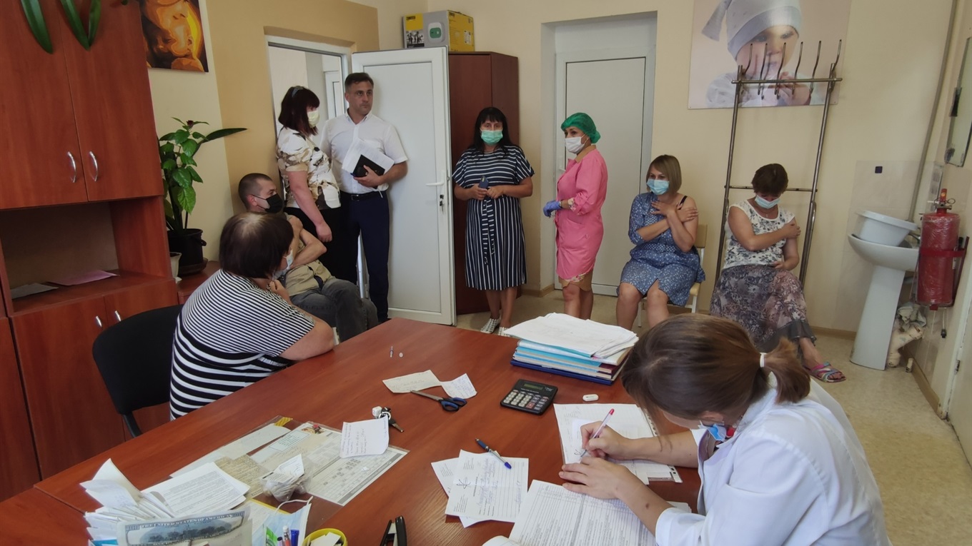Загроза нового локдауну та перевірка закладів освіти: обласне керівництво завітало до Попасної