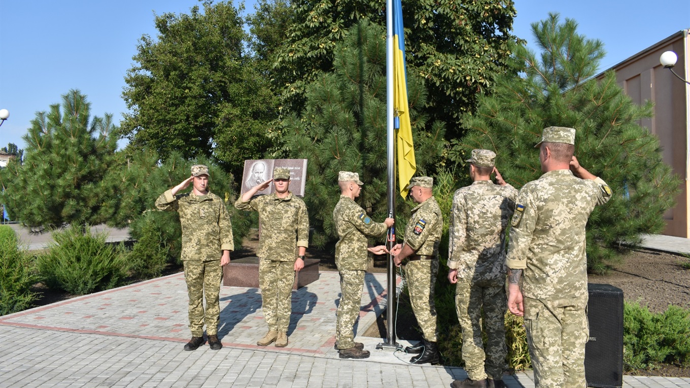День Державного Прапора в Нижніх Сірогозах: вшанували пам’ять тих, хто віддав своє життя на Україну