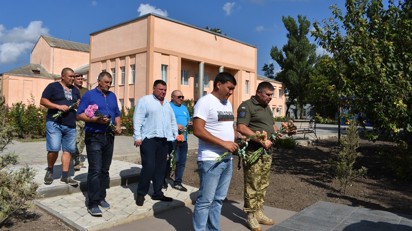 Жива пам’ять: на Сірогозщині волонтери і військові вшанували пам'ять сірогозців, які загинули в АТО
