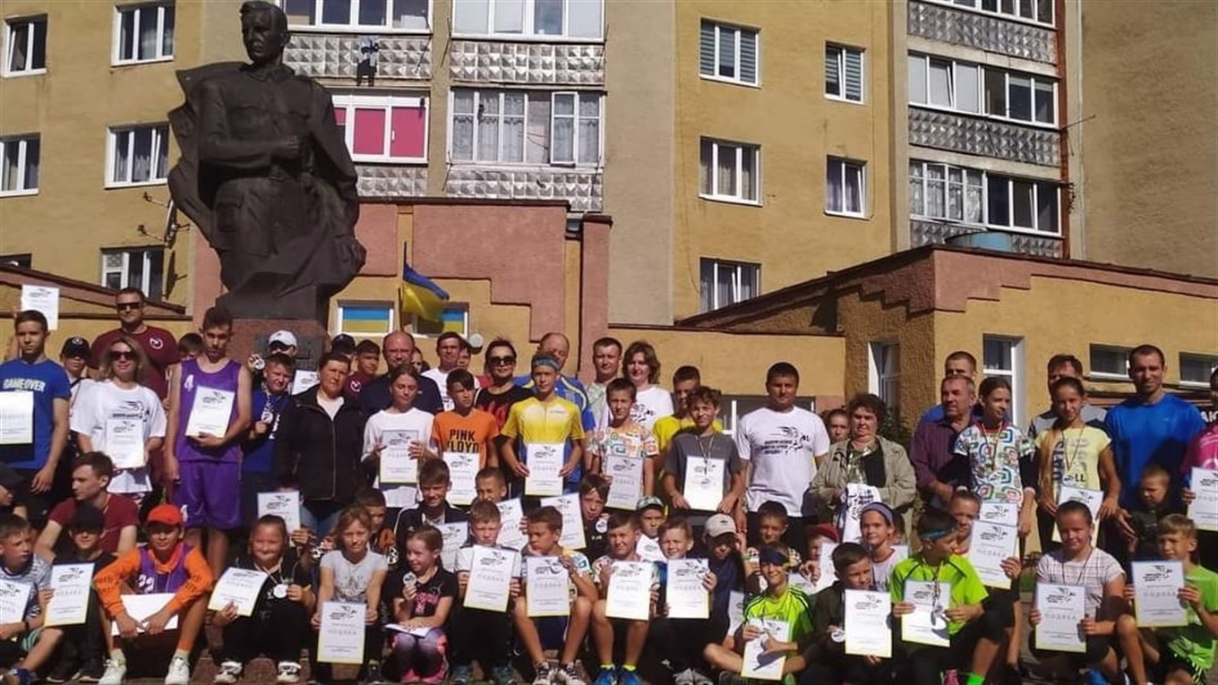 Калуш долучився до Всеукраїнського забігу «Шаную воїнів, біжу за Героїв України»
