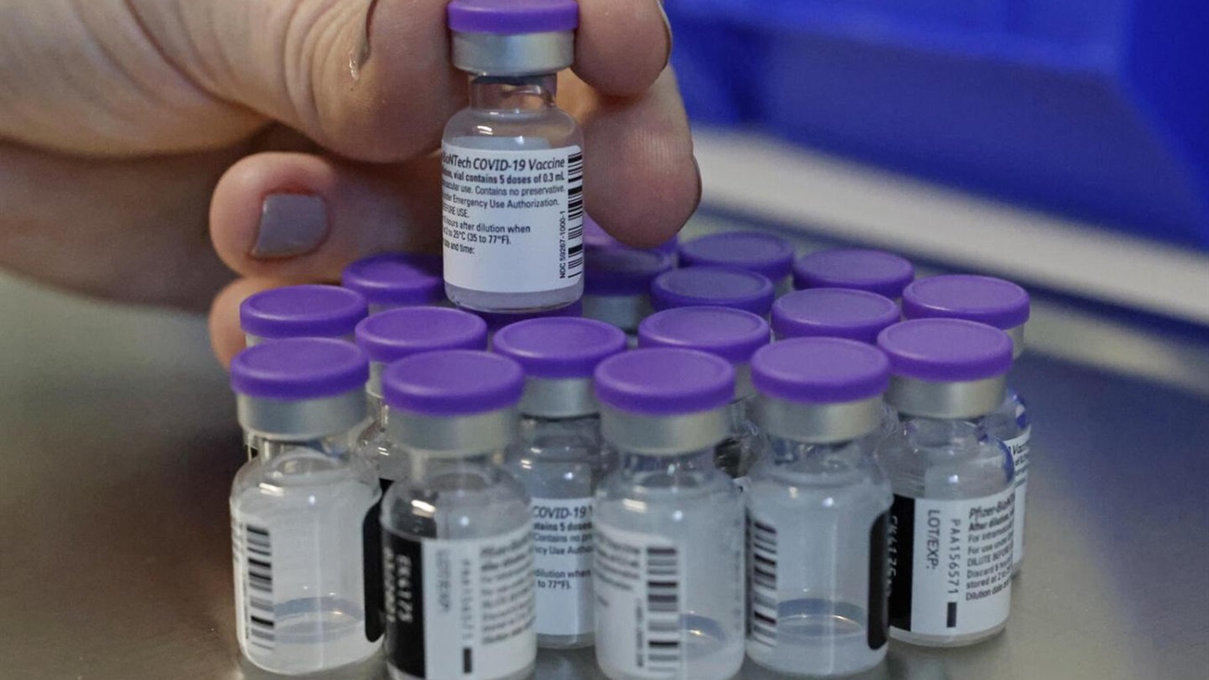 Все, що потрібно знати про другу дозу вакцини проти COVID-19