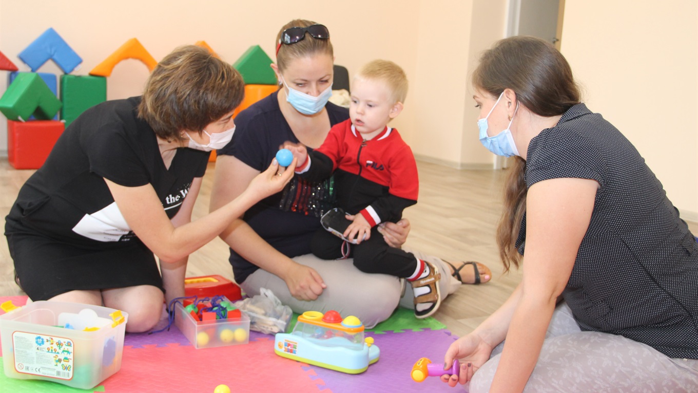 Коли зовсім не пізно. Як раннє втручання може підтримати родини з маленькими дітьми
