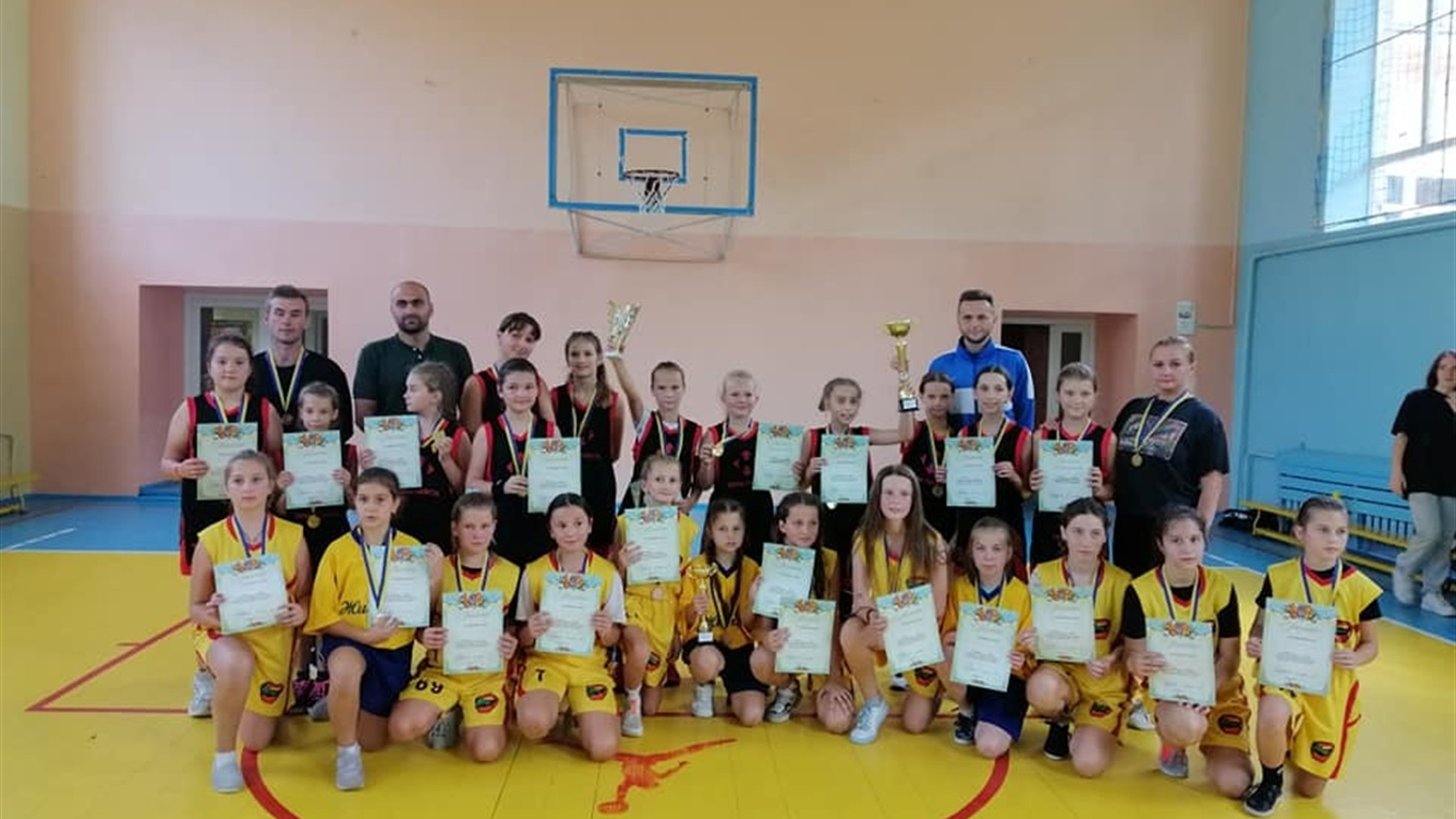 Команда МСК "Кіцмань" перемогла в турнірі з баскетболу
