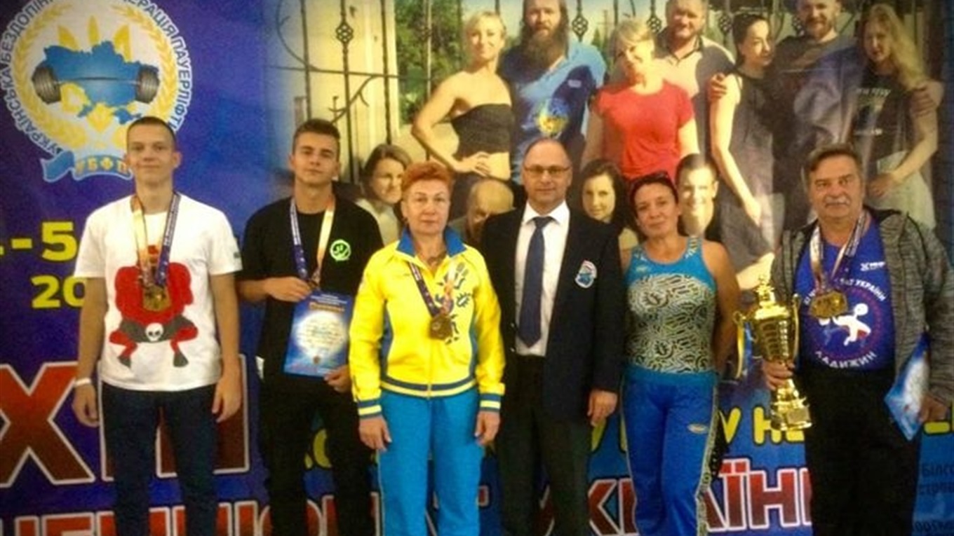 Подвійний рекорд: результати южноукраїнських спортсменів на чемпіонаті України з пауерліфтингу