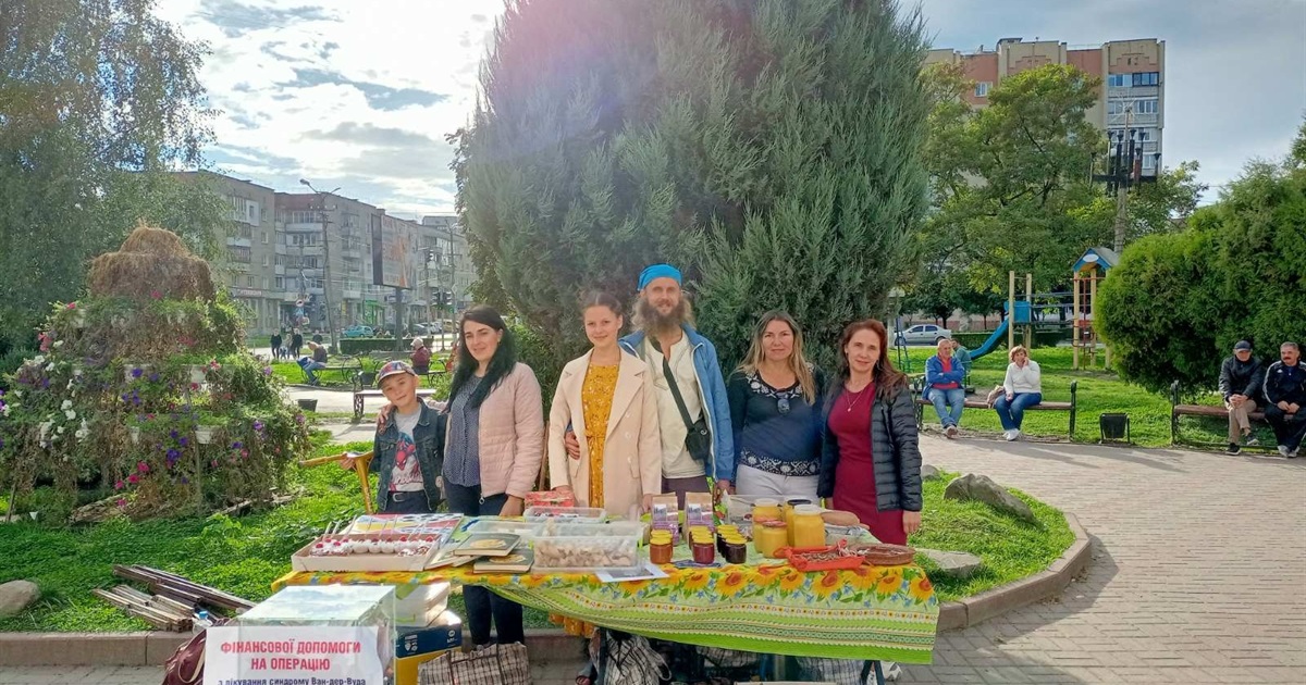 «На крилах підтримки»: у Калуші зібрали 30 тисяч гривень за 2 дні для Ангелінки на операцію