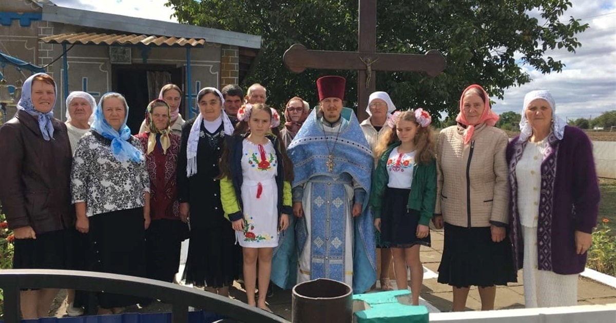 У Верхніх Торгаях православні відзначили храмове свято: з піснеспівами і молитвами за мир