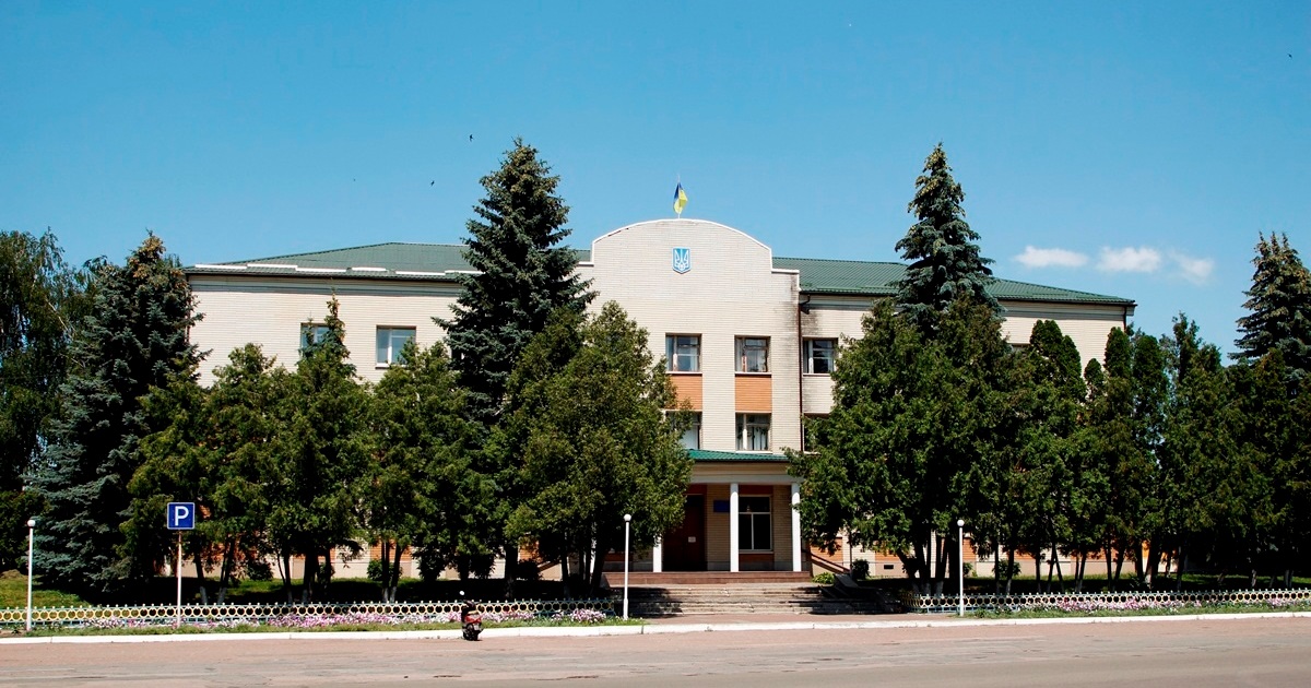 Шукаєте допомоги у свого депутата? Як можна звернутися до обранців Менської громади