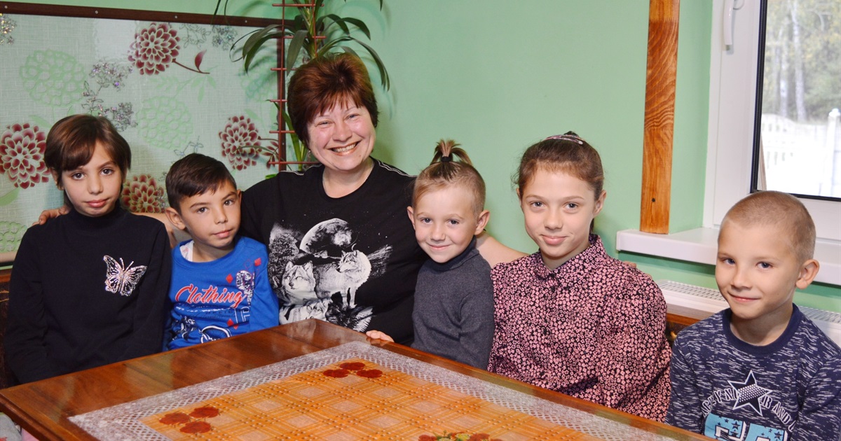 Маргарита Влада з Довгої Греблі на Корюківщині створила дитячий будинок сімейного типу