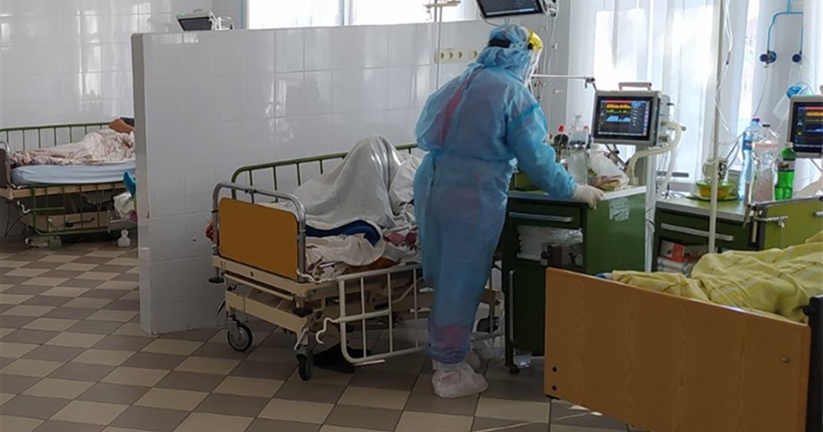 Лікарі про ситуацію з коронавірусом: втрачаємо хворих за добу, іноді за дві, одним словом - це жах