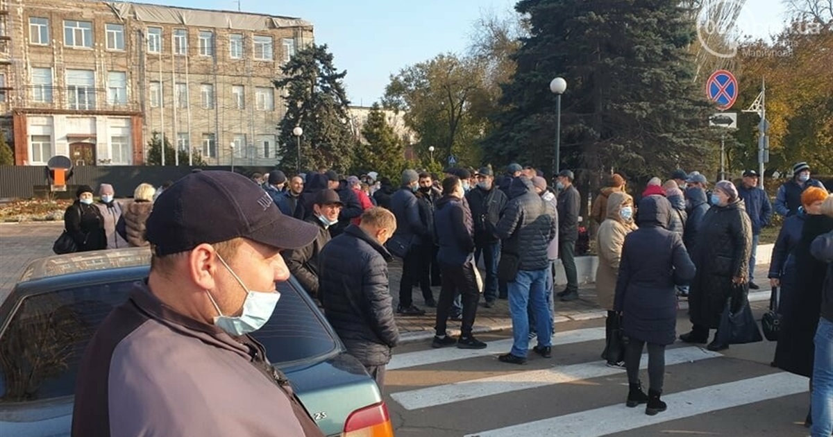 Впервые за три года рабочие "Метинвеста" вышли на протест. Что происходит и при чем здесь ковид