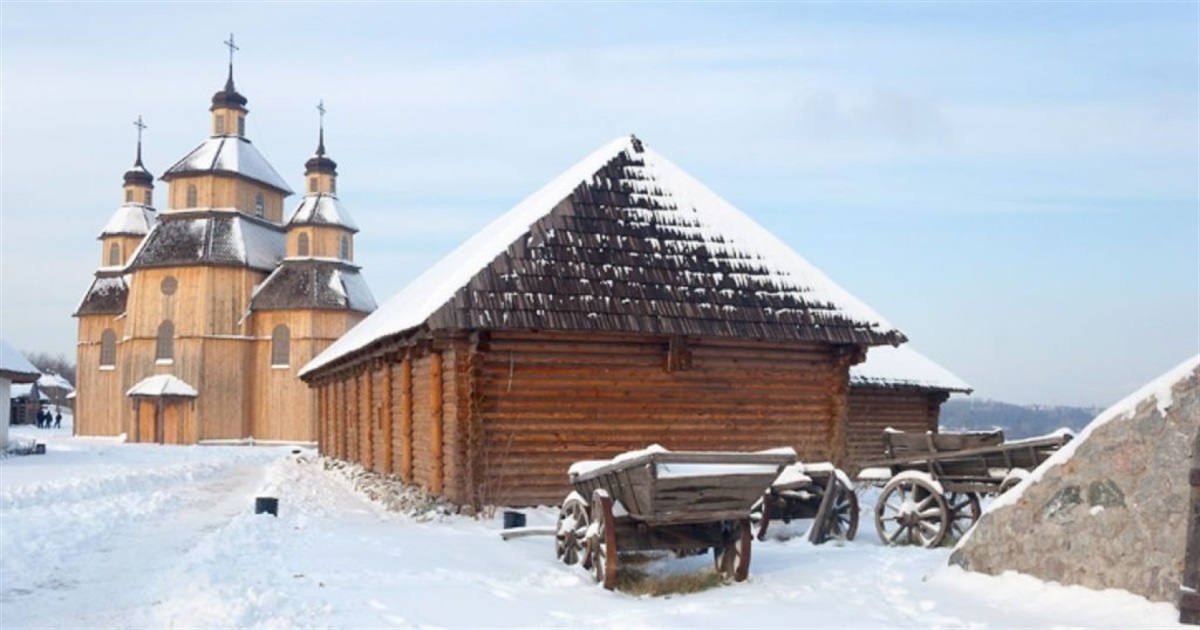 Хортиця: як дістатися, що подивитися, як зміниться острів