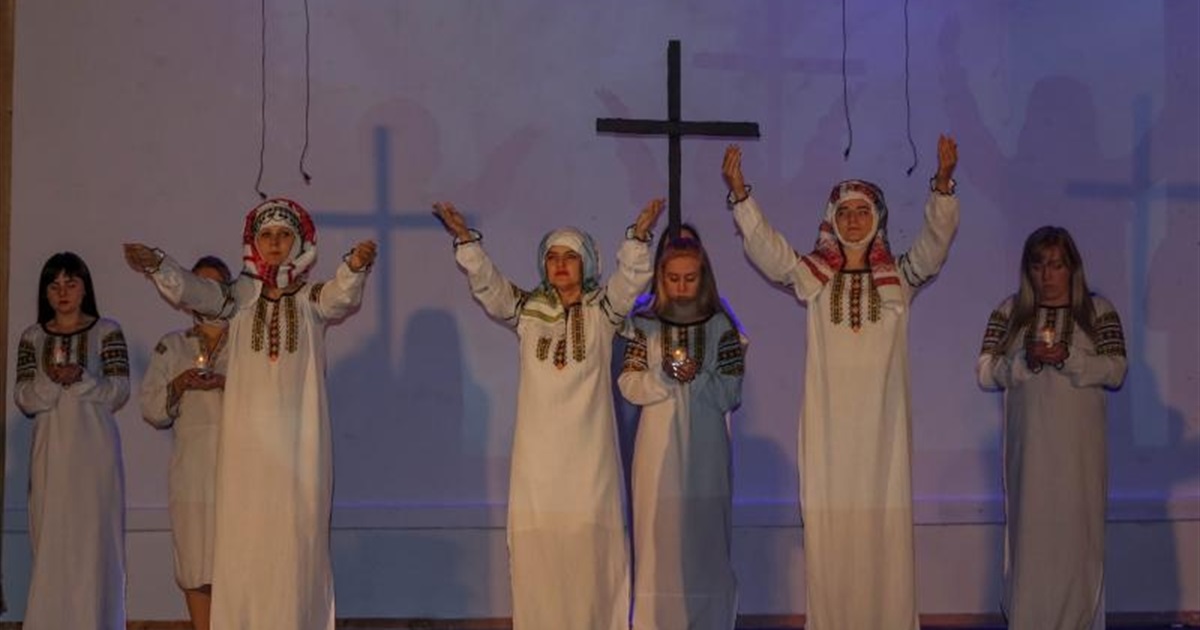 «Були колись страшні часи». У «Мінералі» вшанували пам’ять жертв голодоморів