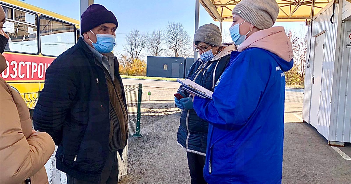 Експерти обговорили ситуацію на КПВВ. Людей більше не штрафують за в'їзд через Росію