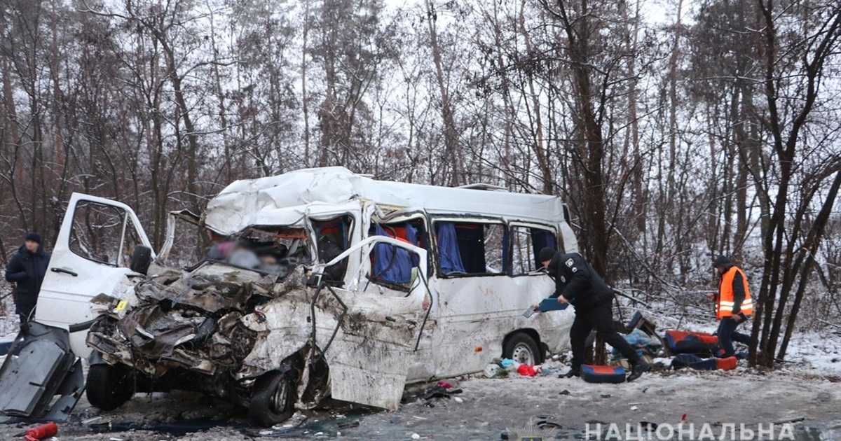 Чи були застраховані пасажири та водій маршрутки "Борзна-Чернігів", яка потрапила в аварію