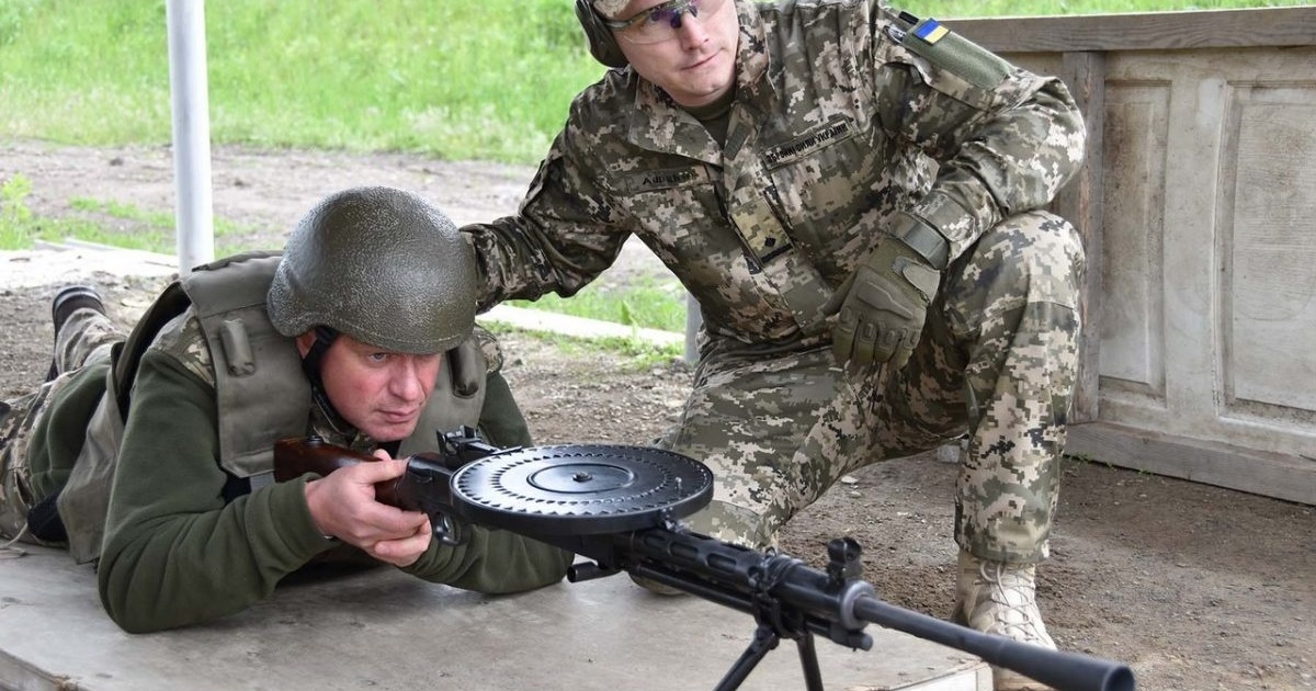 Бути готовим: на Хмельниччині формують батальйони бригади територіальної оборони