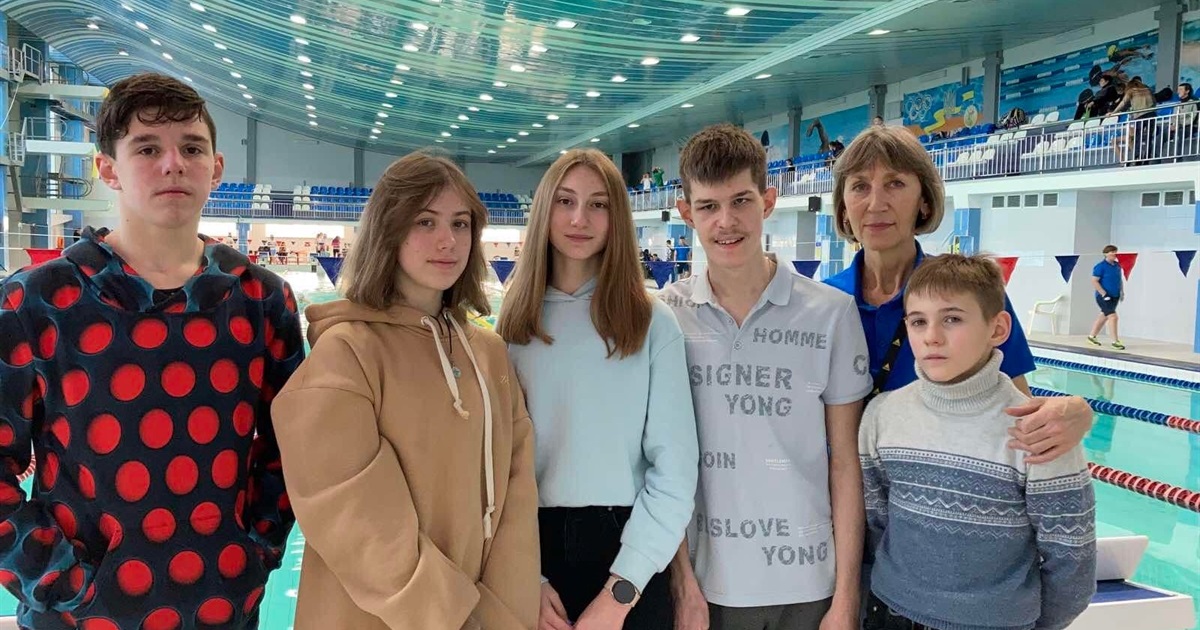 Лозівські плавці стали призерами чемпіонату з плавання серед спортсменів з особливими можливостями