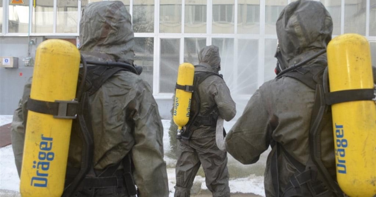 Рятувальники усунули витік аміаку на одному з підприємств Чернігова. Це була тренувальна операція