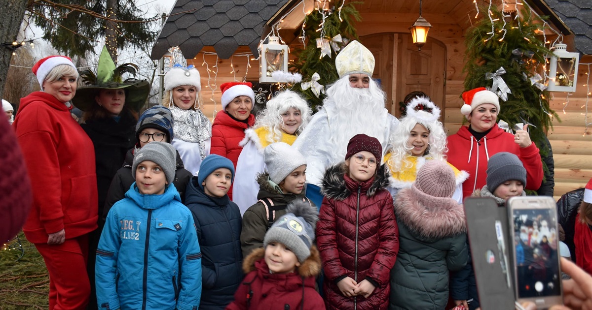 Старокостянтинів святковий: як у місті відзначали новорічно-різдвяні свята. Фоторепортаж
