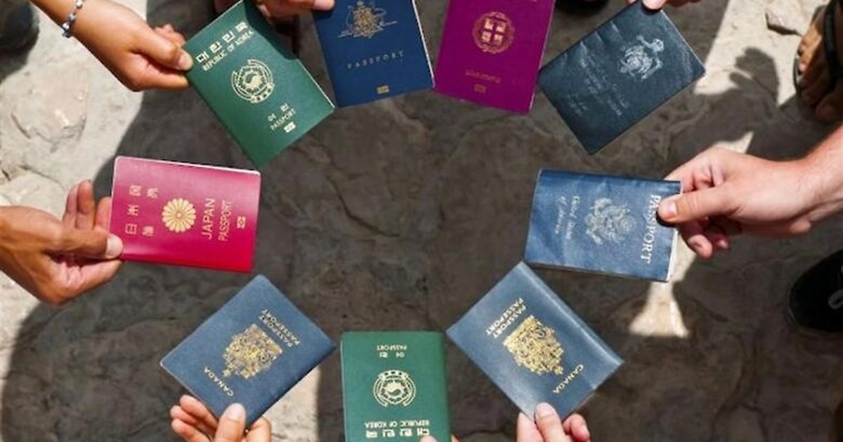 В Україні можуть дозволити множинне громадянство