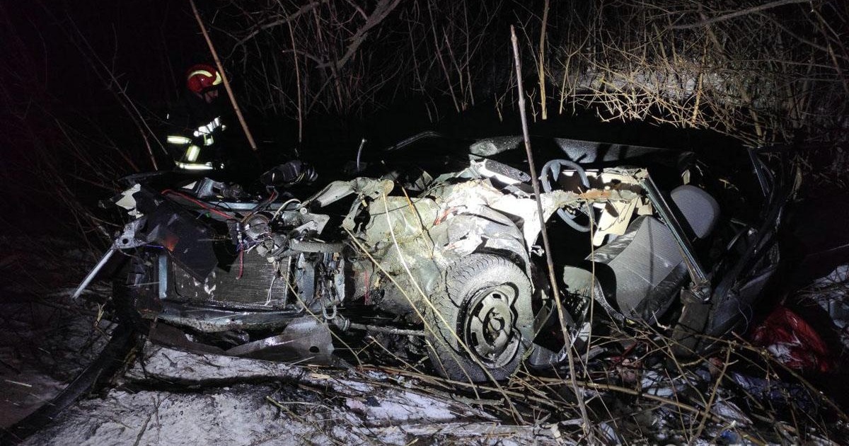 “Не врахував складних погодних умов”. 19-річний водій загинув у ДТП у Волноваському районі: оновлено
